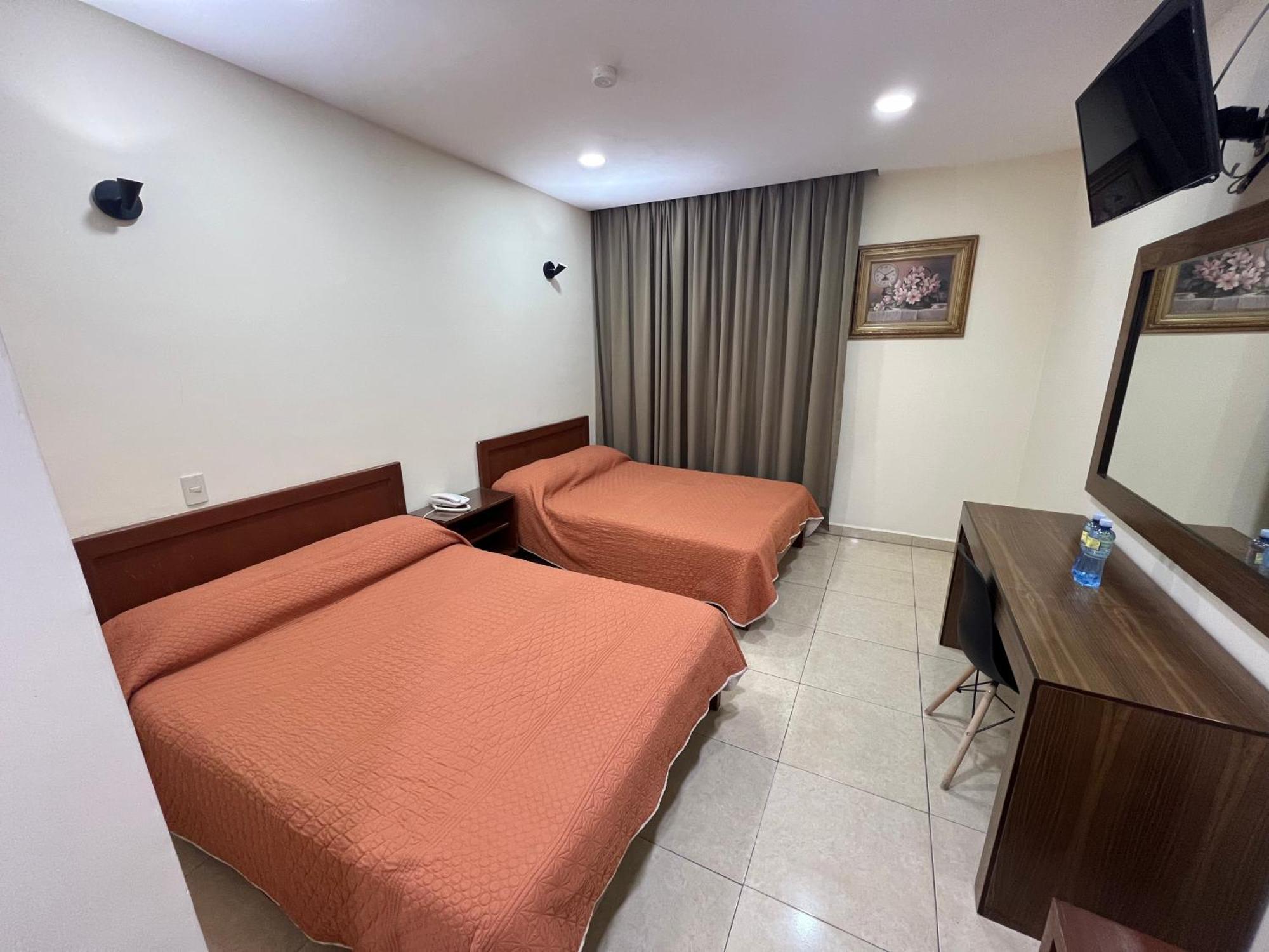 Hotel Fiesta Altena Tepatitlán de Morelos Exteriör bild