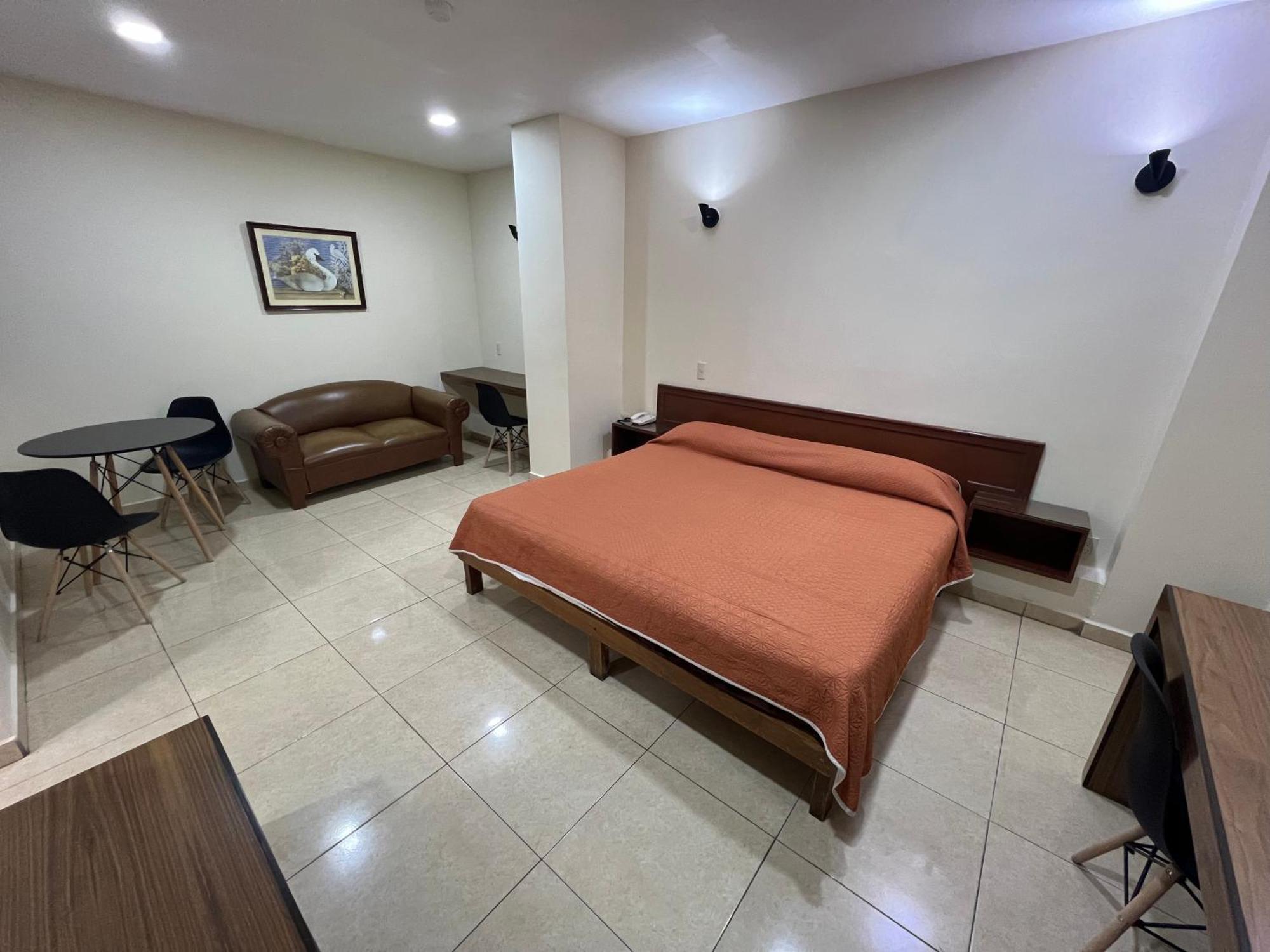 Hotel Fiesta Altena Tepatitlán de Morelos Exteriör bild